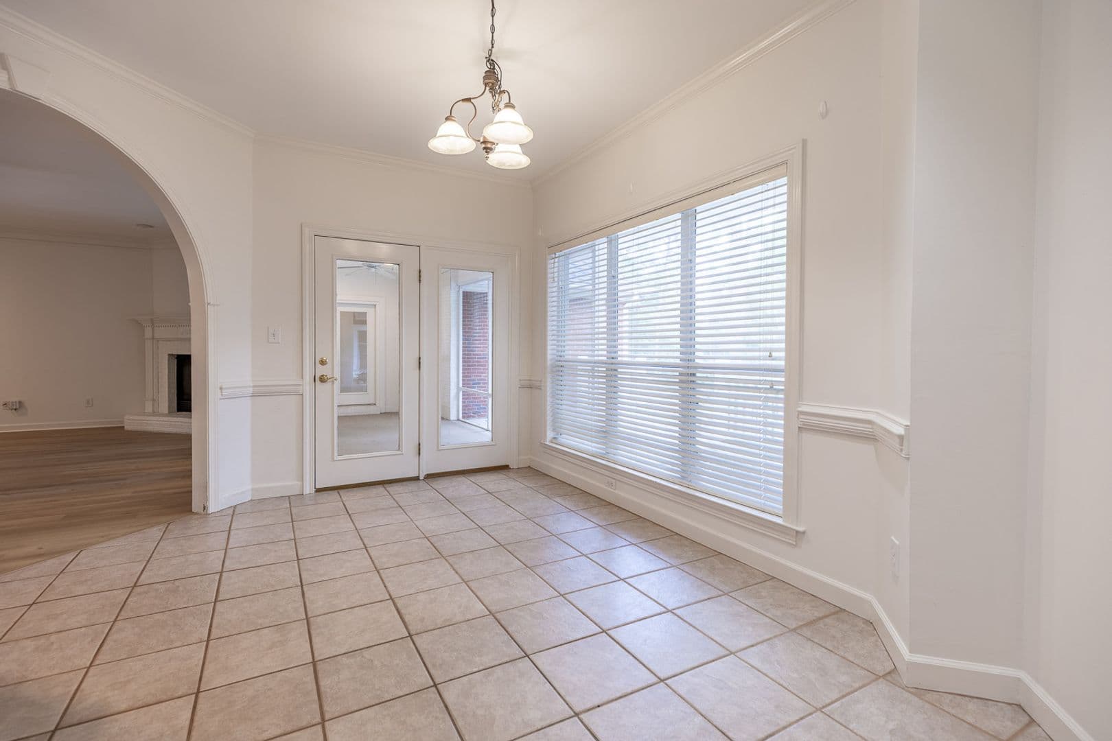 Fairhope House: 212 North Cir.