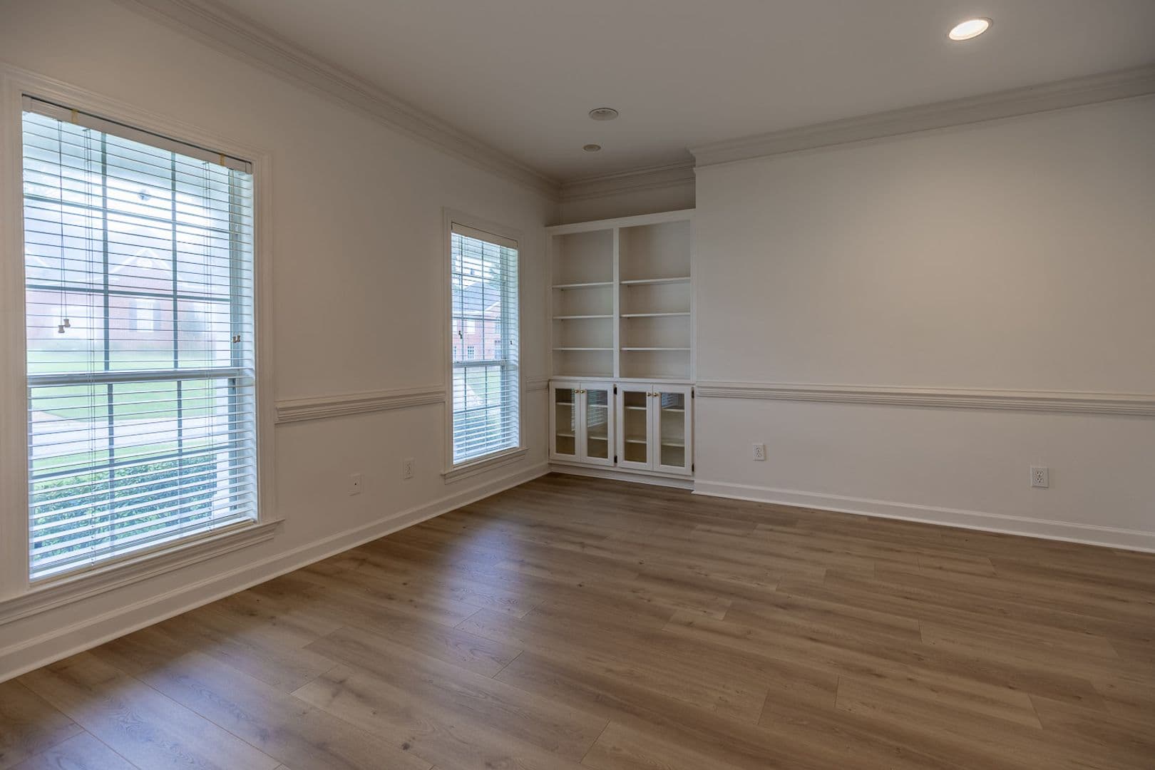 Fairhope House: 212 North Cir.