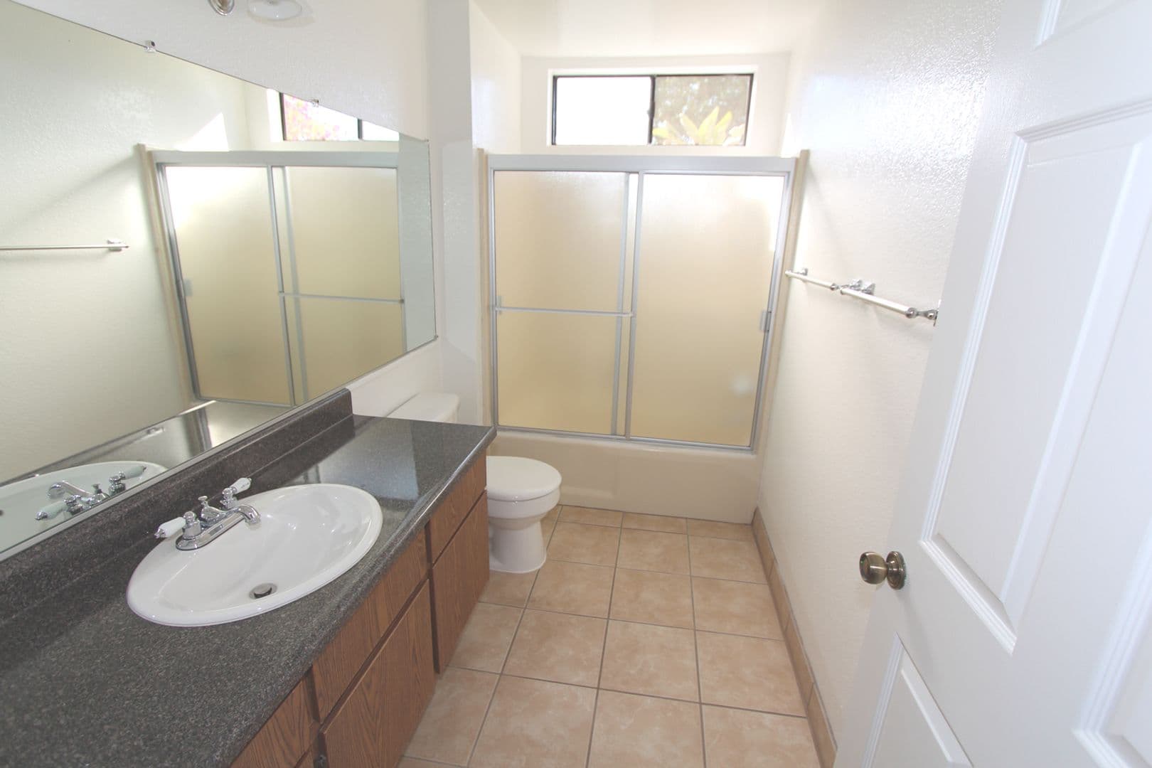 Sherman Oaks Apartment: 5421 Kester Ave.