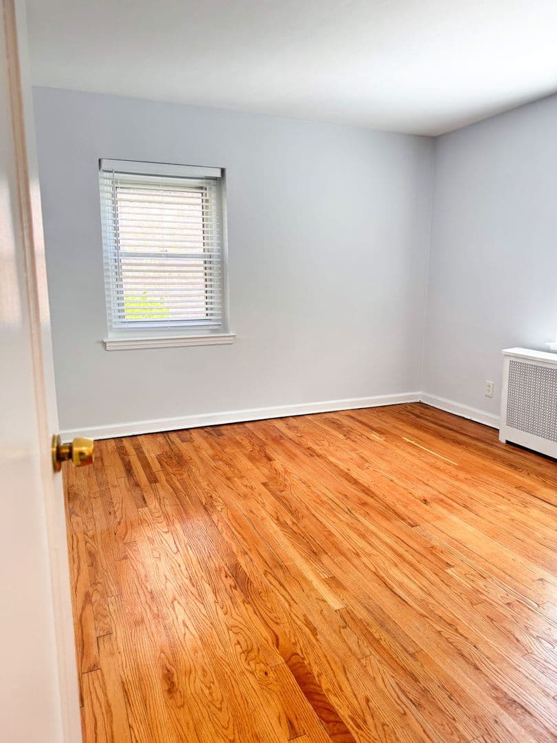passaic Apartment: 262 Harrison Street