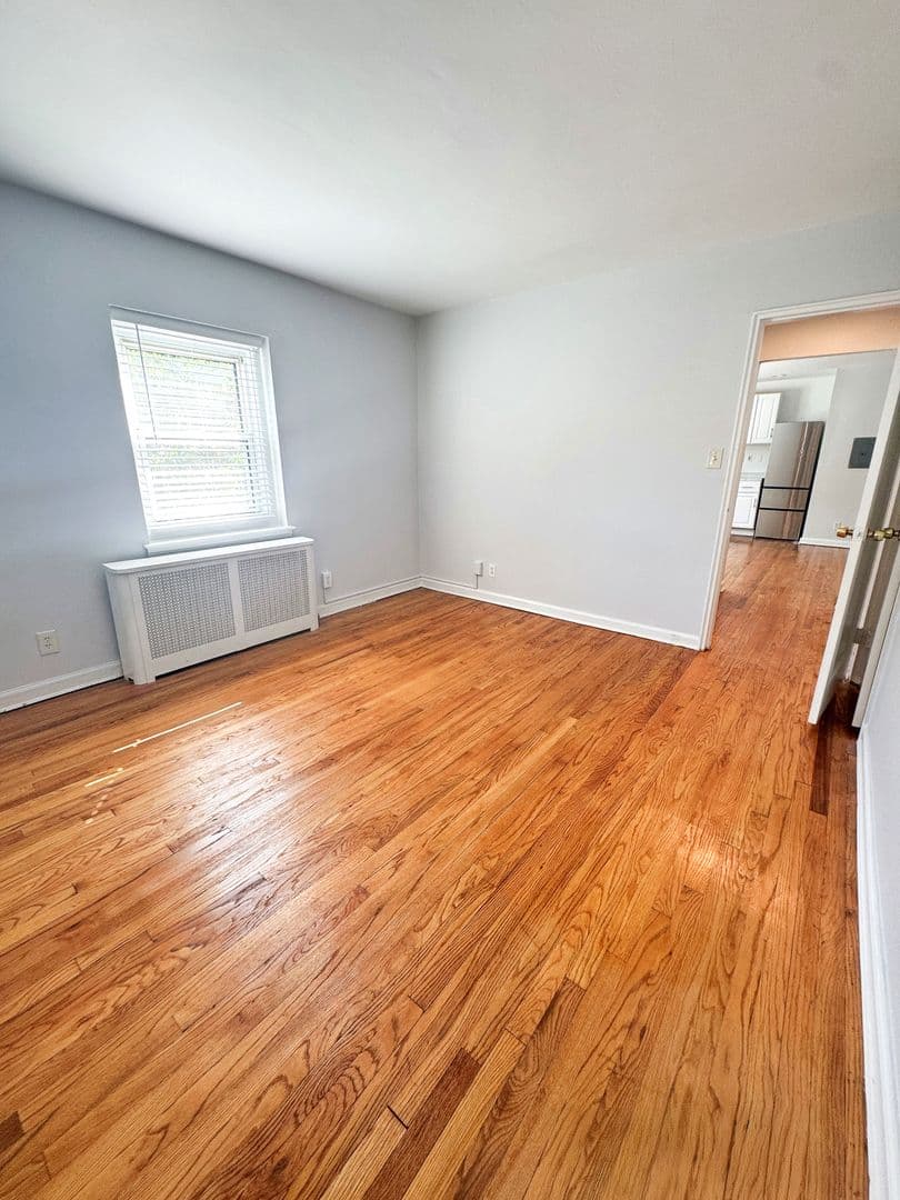 passaic Apartment: 262 Harrison Street