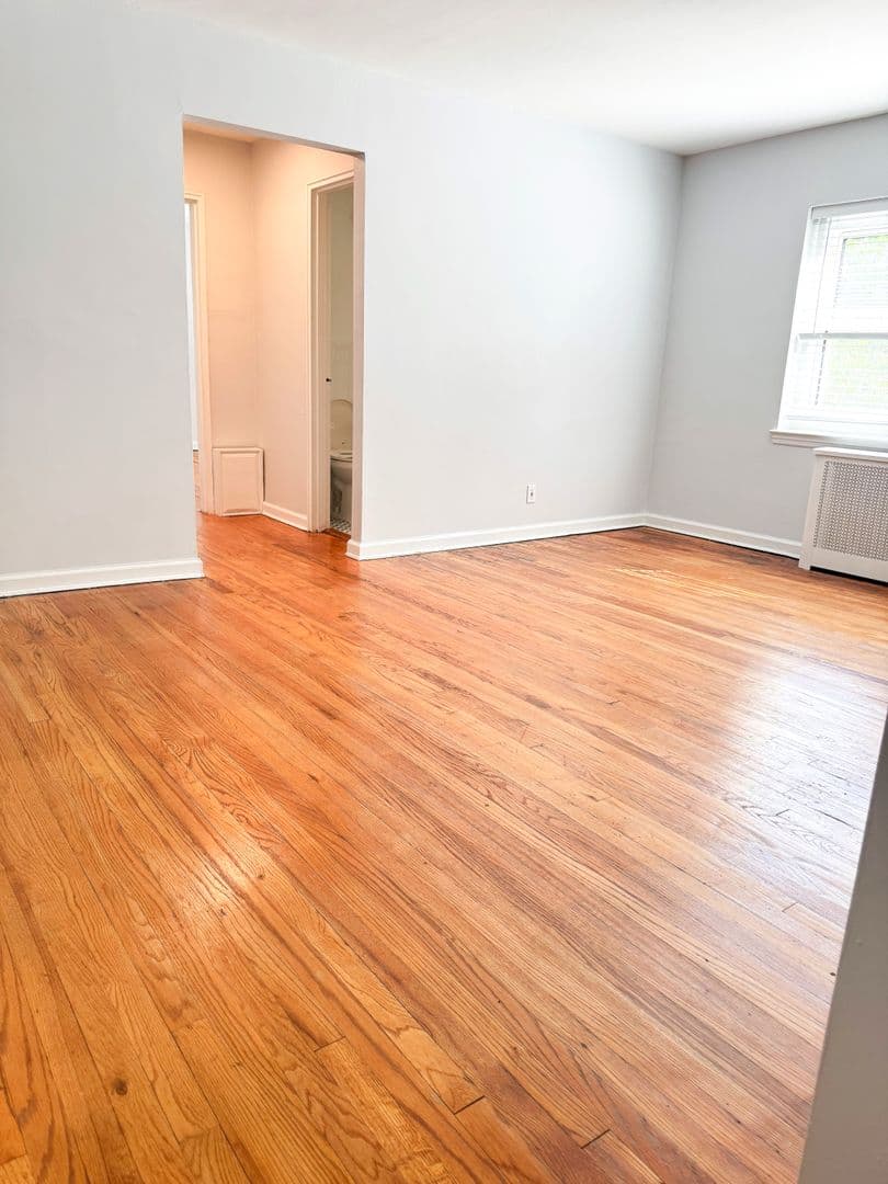 passaic Apartment: 262 Harrison Street