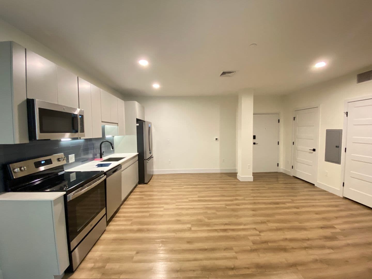 West Hartford Apartment: 1 Park Rd