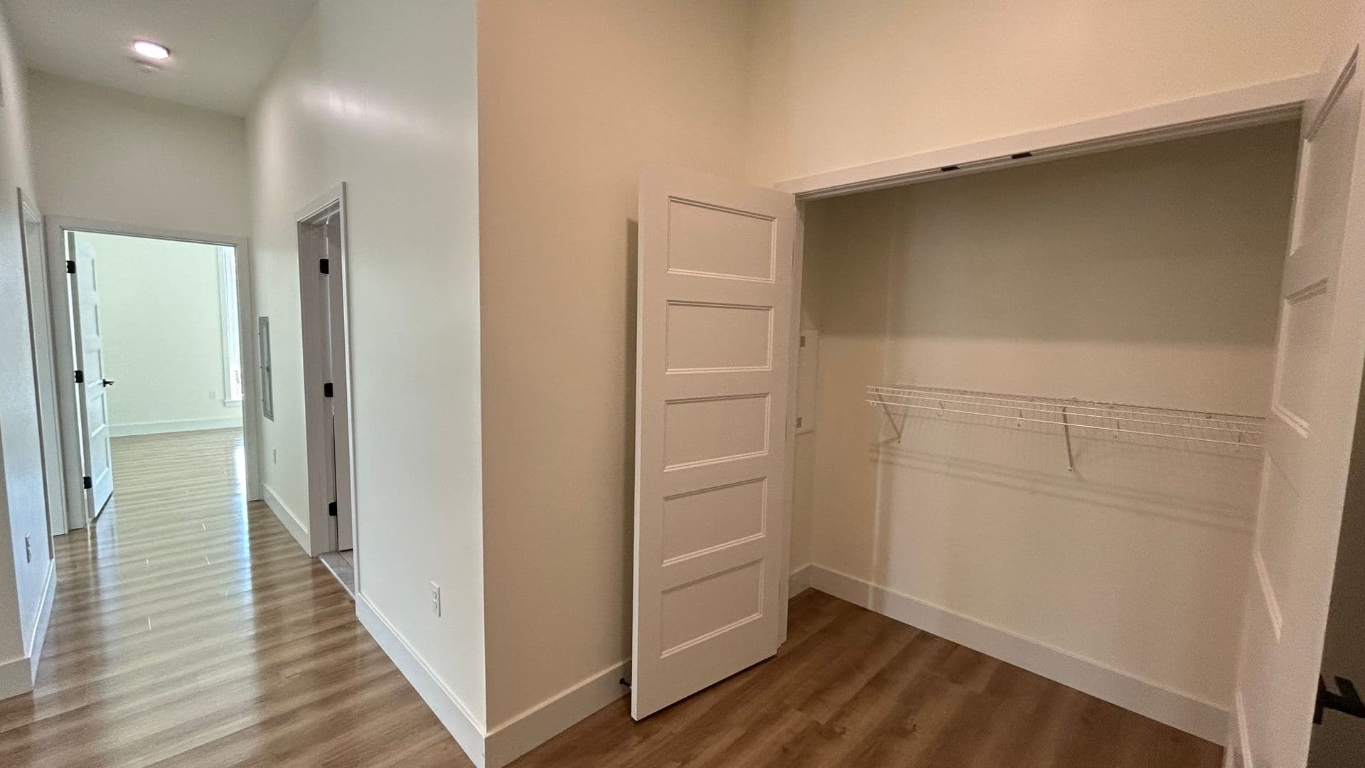 West Hartford Apartment: 1 Park Rd