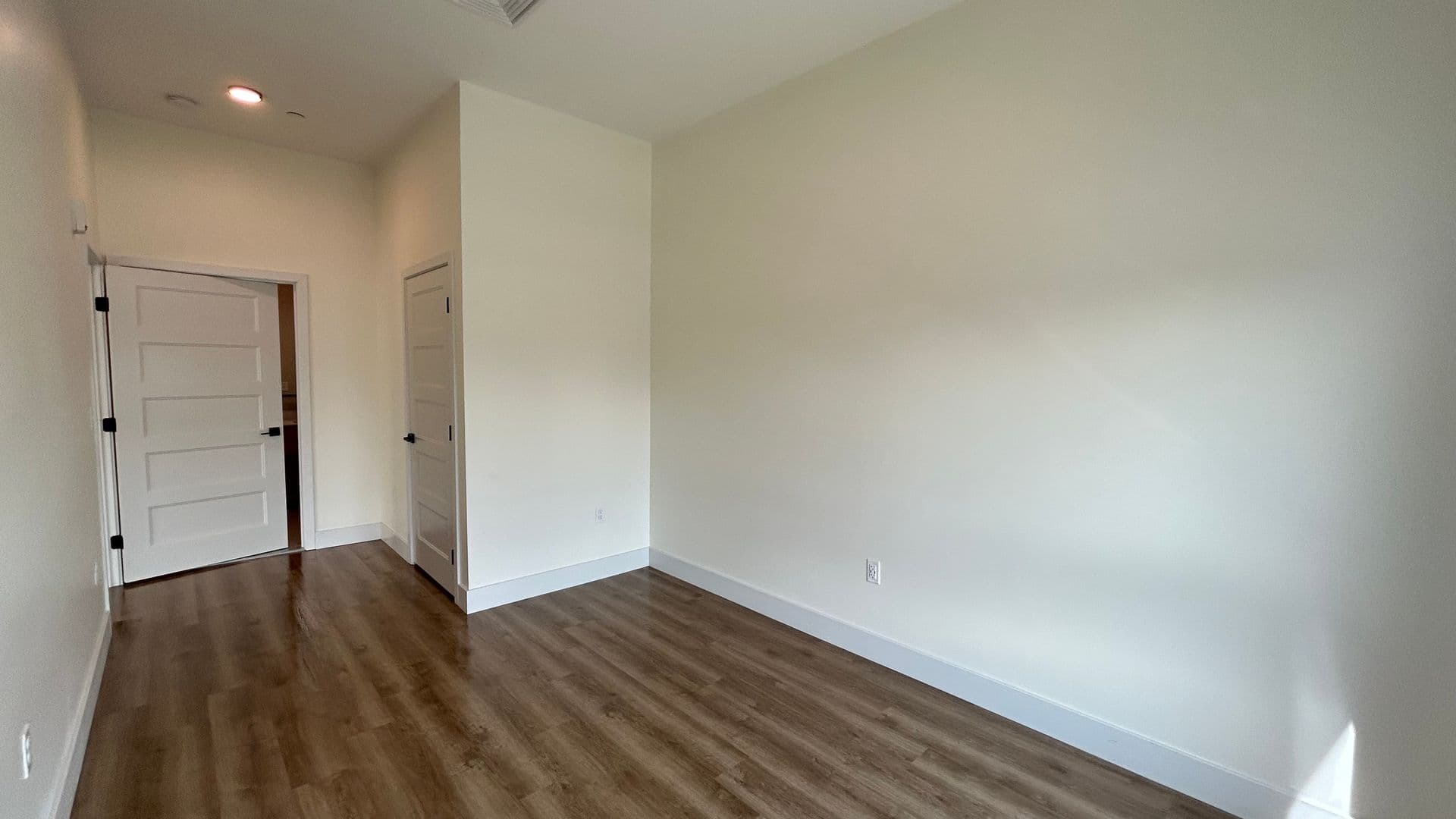 West Hartford Apartment: 1 Park Rd