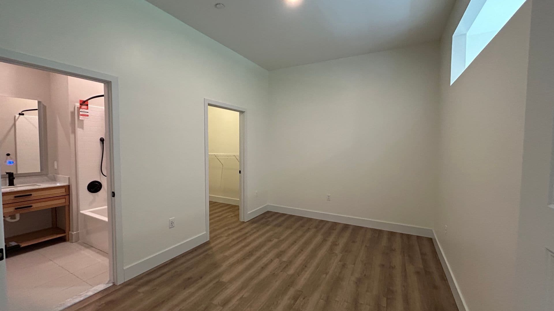West Hartford Apartment: 1 Park Rd