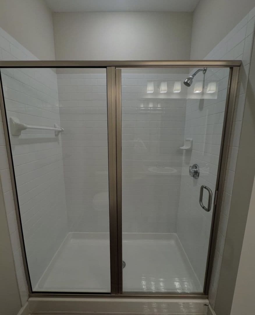 Old Saybrook Apartment: 7 N Main St