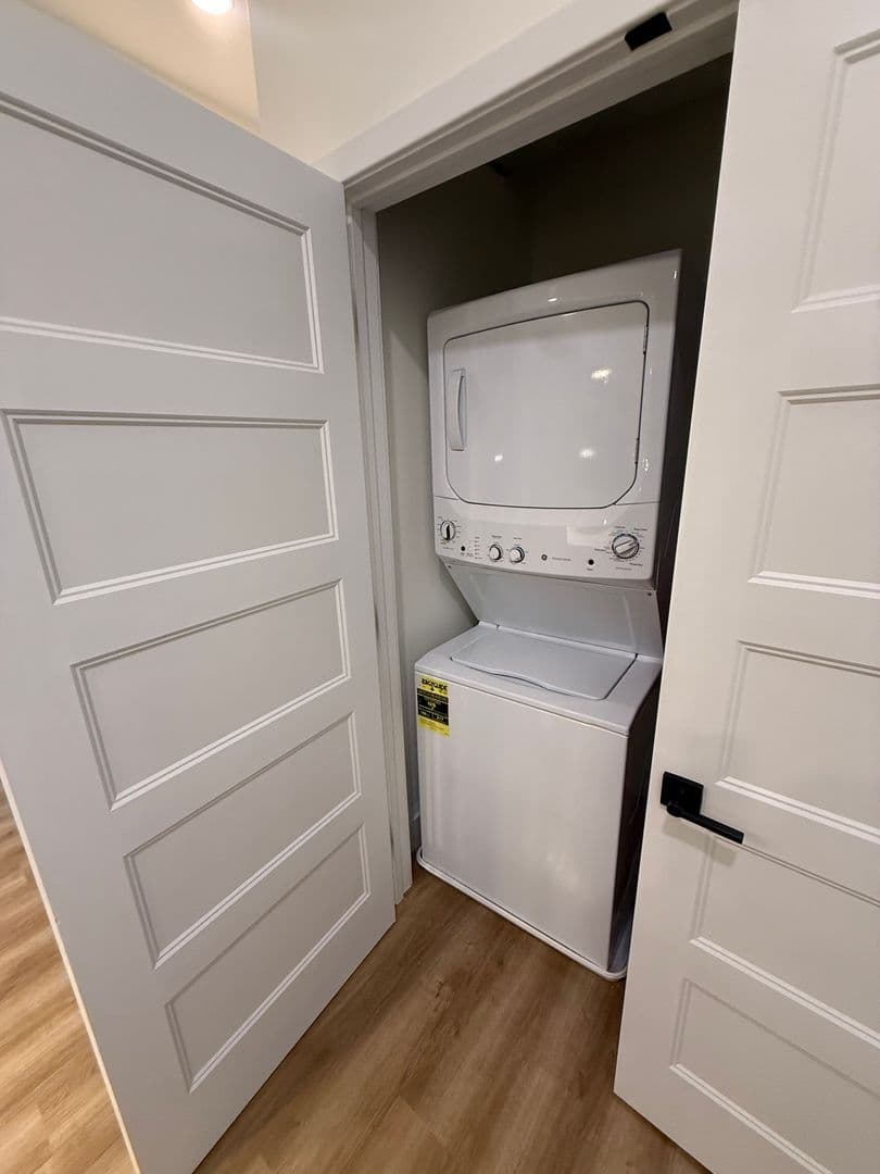 West Hartford Apartment: 1 Park Rd