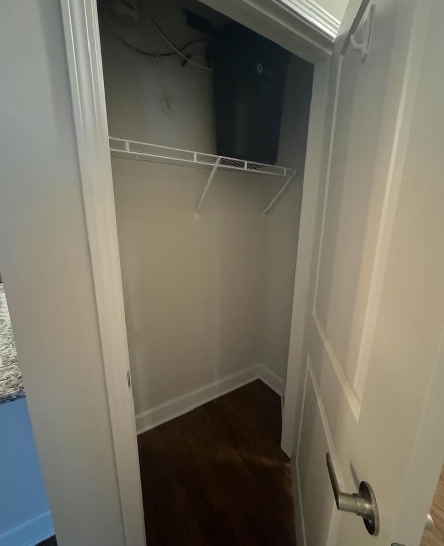 Old Saybrook Apartment: 7 N Main St