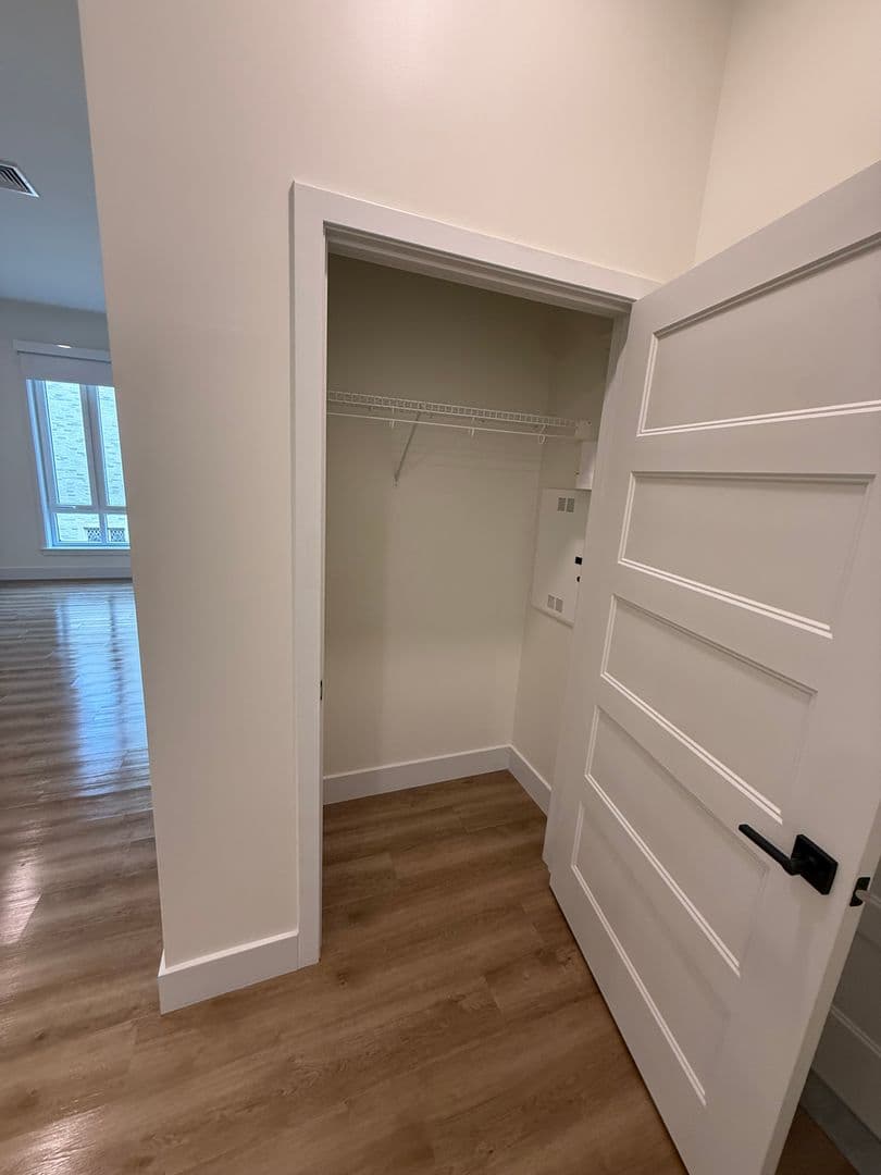 West Hartford Apartment: 1 Park Rd