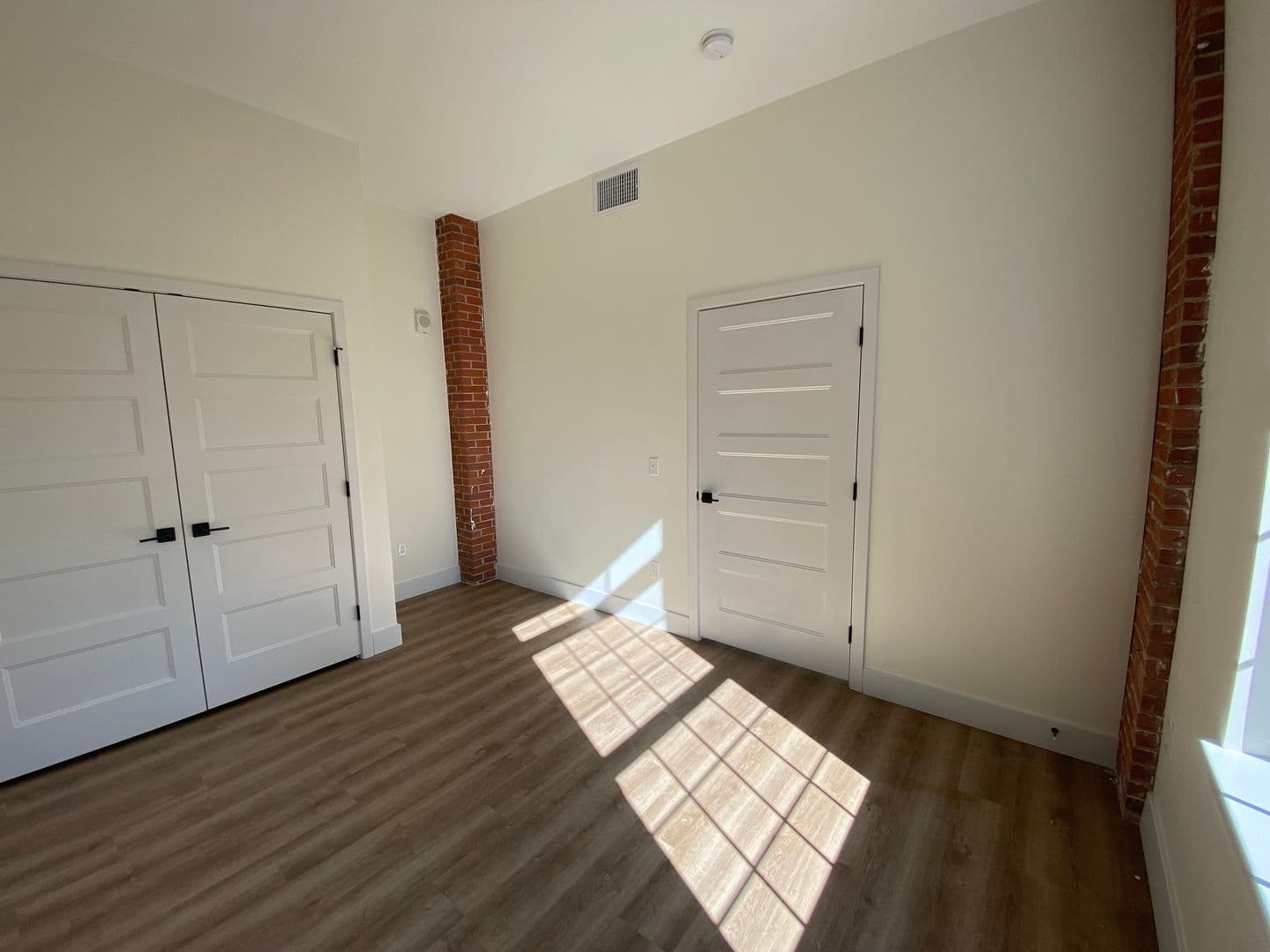 West Hartford Apartment: 1 Park Rd