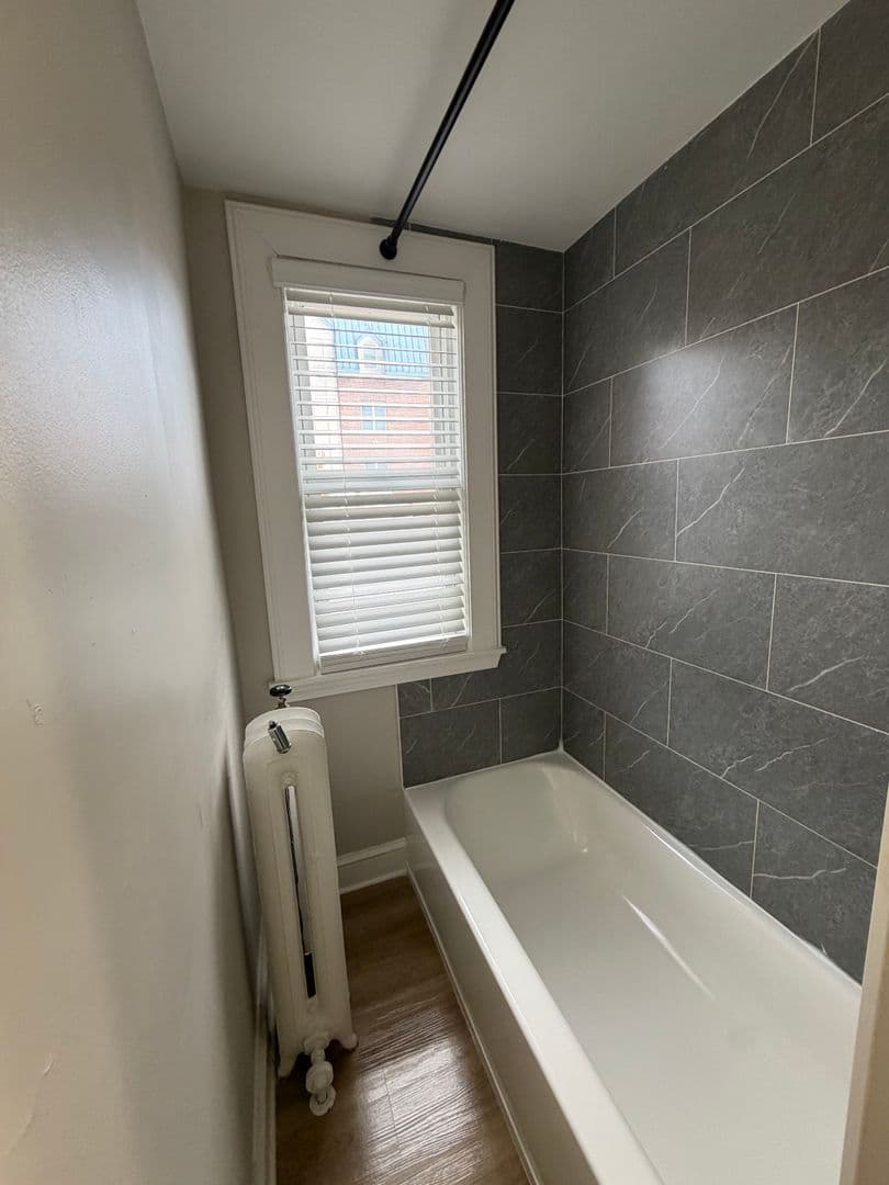 West Hartford Apartment: 843 Farmington Avenue