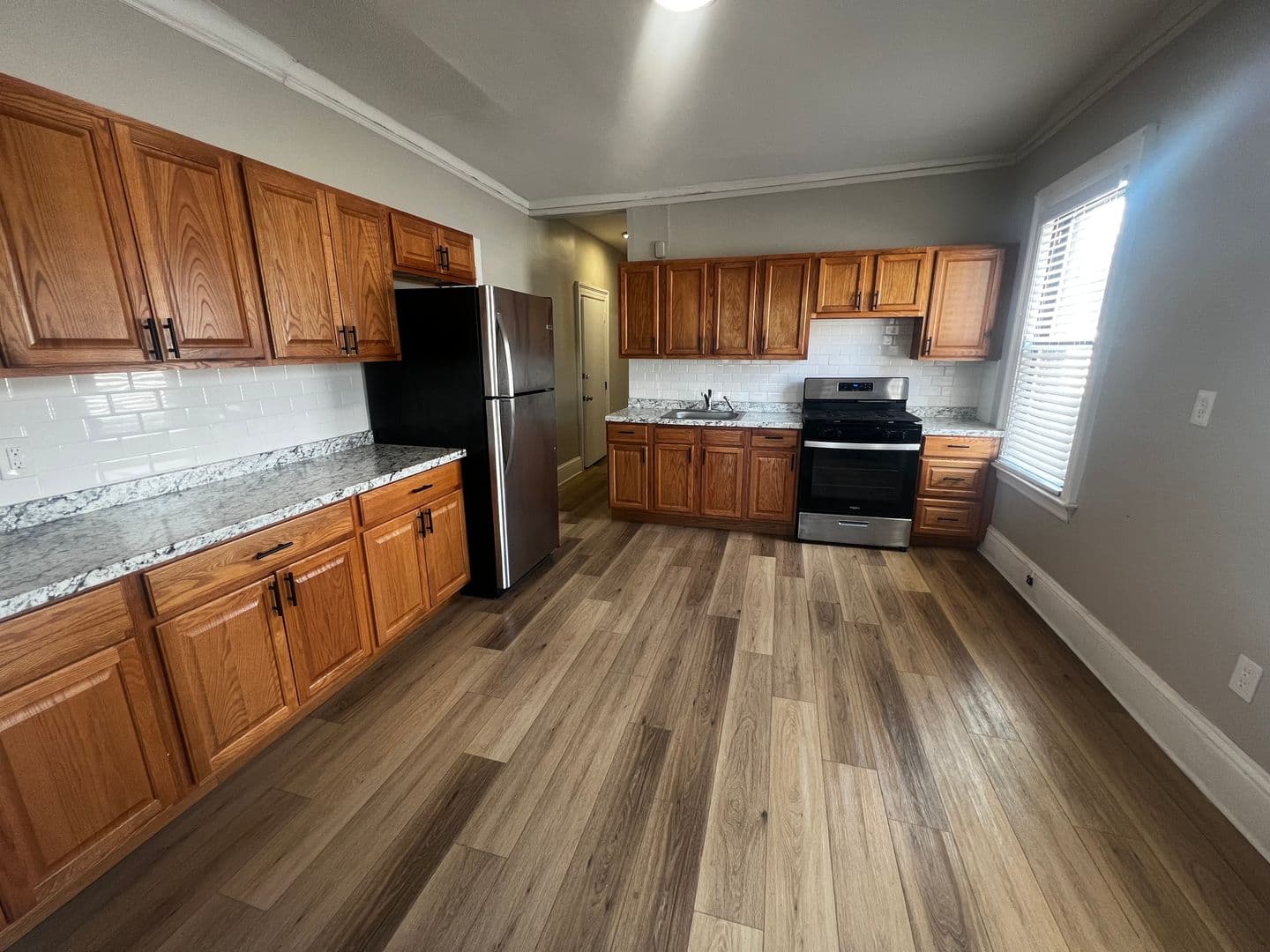 West Hartford Apartment: 843 Farmington Avenue