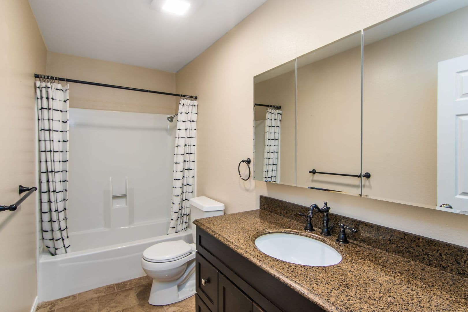 Calabasas Apartment: 23679 Park Capri #13