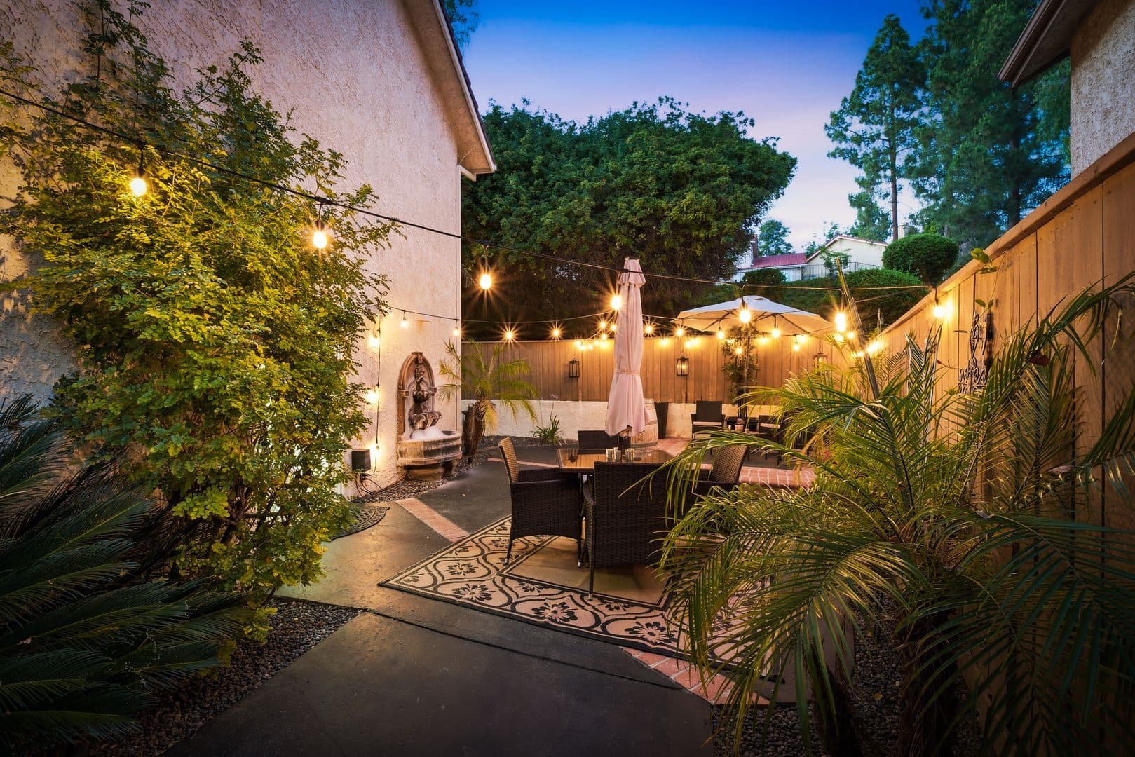 Oak Park House: 6767 Pheasant Lane