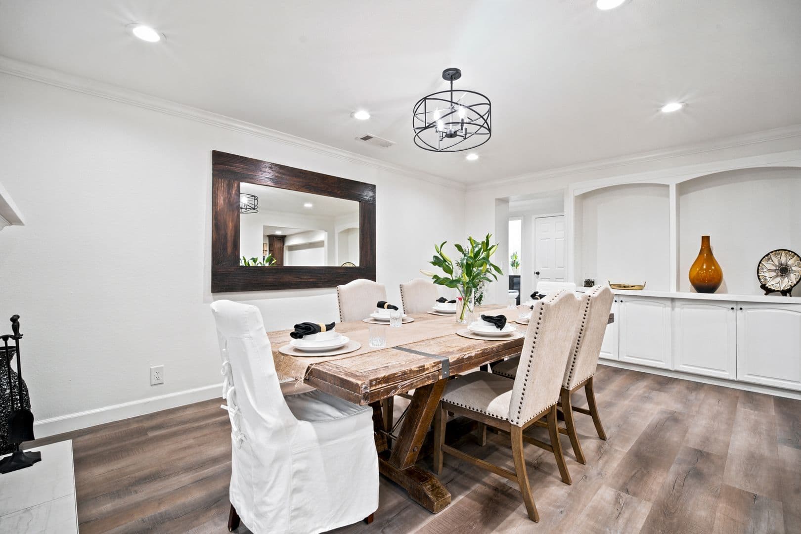 Oak Park House: 6767 Pheasant Lane