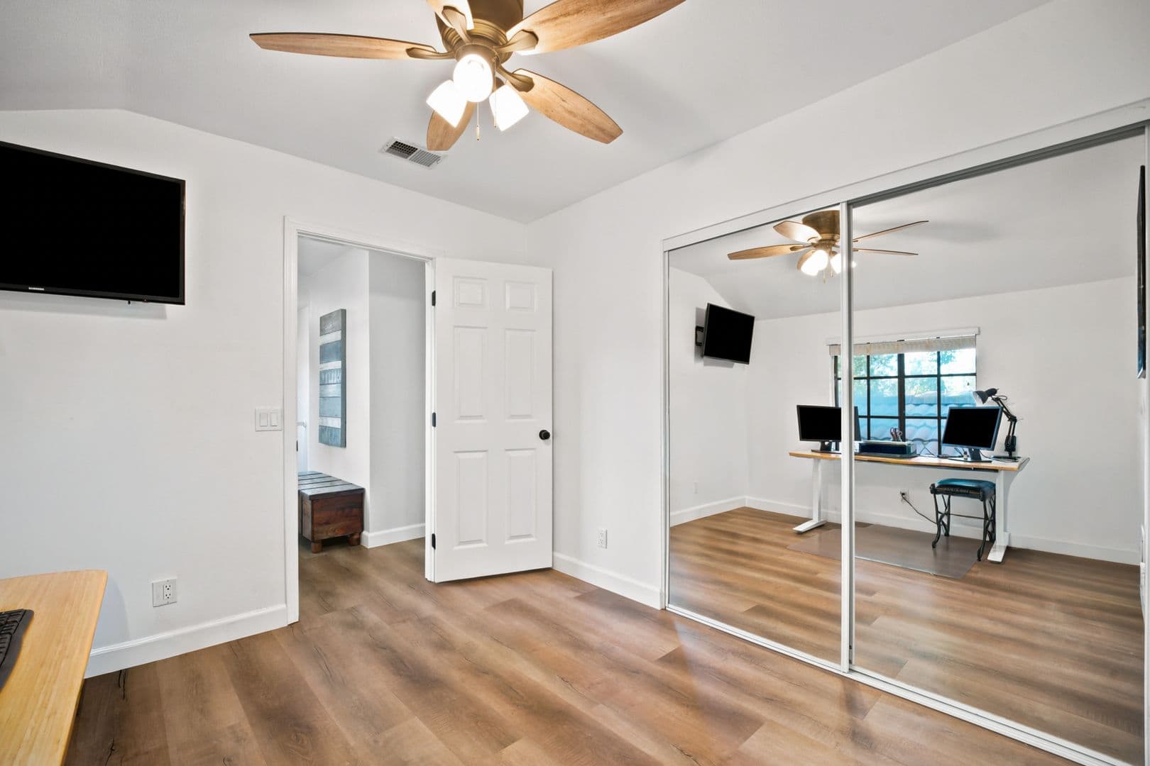 Oak Park House: 6767 Pheasant Lane