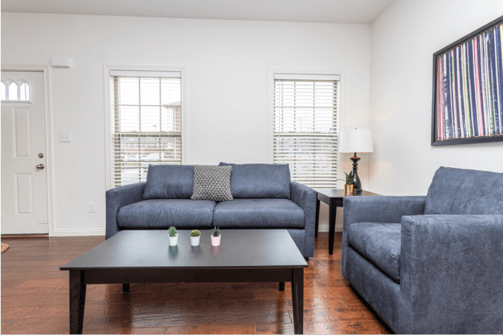 Lexington Apartment: 301-343 Burley Avenue
