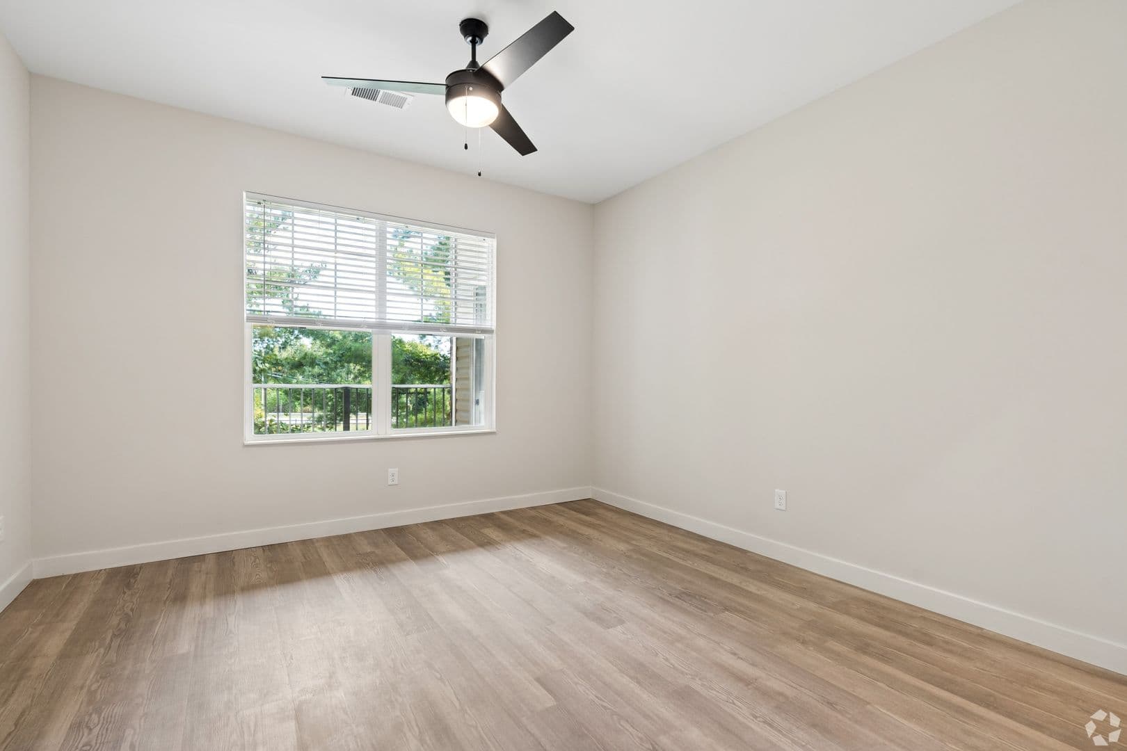 Lexington Apartment: 1100 Armstrong Mill Rd