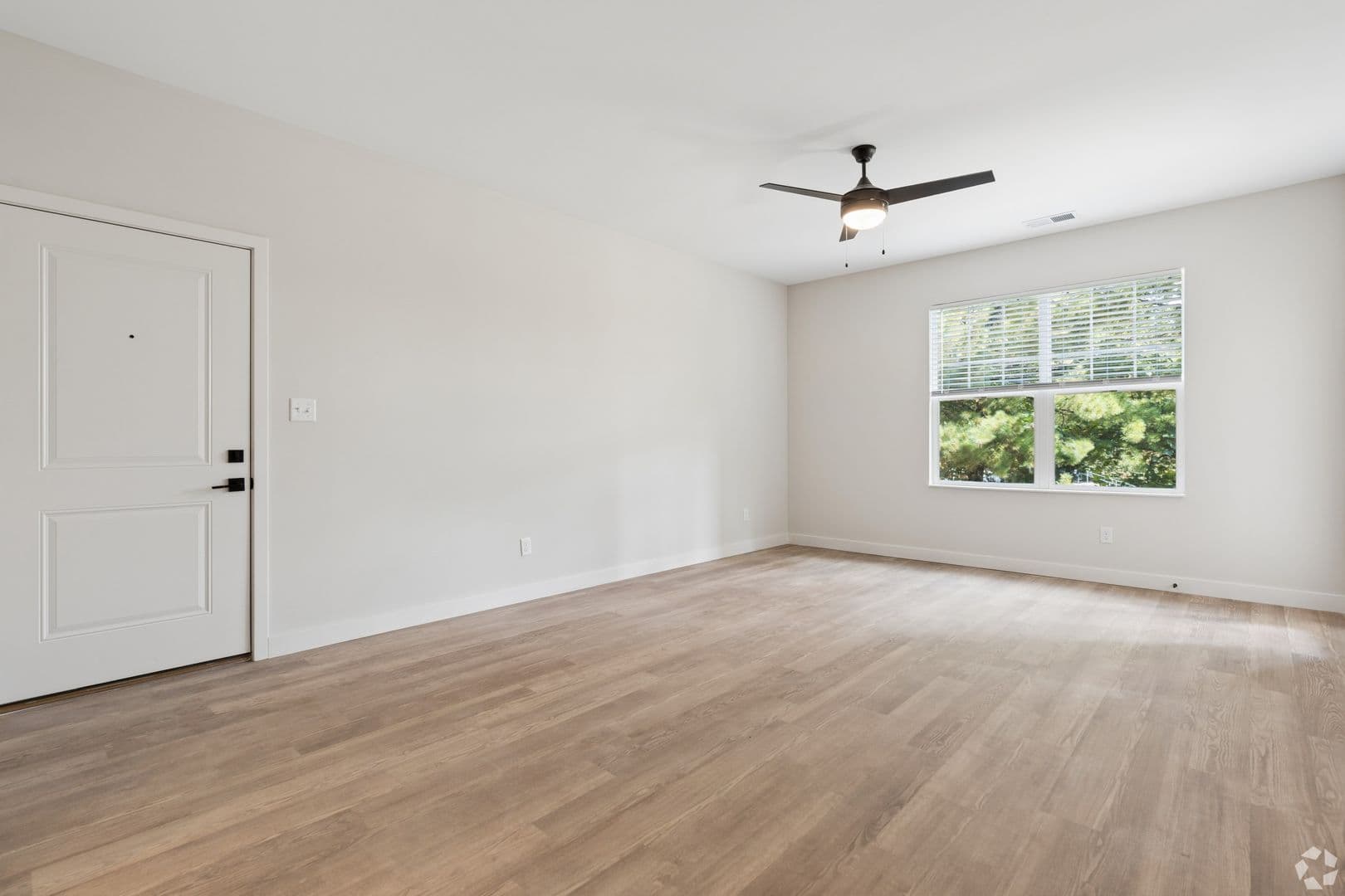 Lexington Apartment: 1100 Armstrong Mill Rd