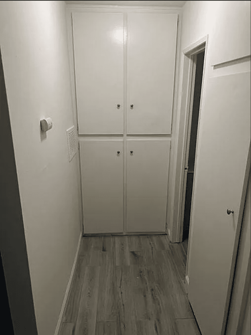 Hawthorne Apartment: 13520 Lemoli Ave