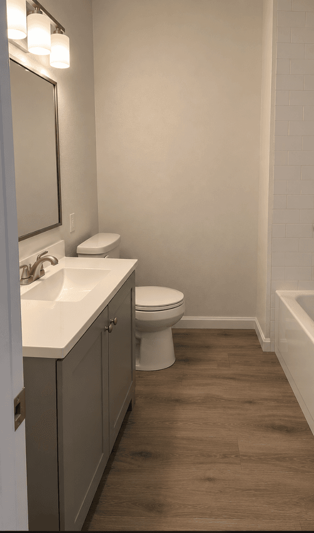 Hawthorne Apartment: 13520 Lemoli Ave