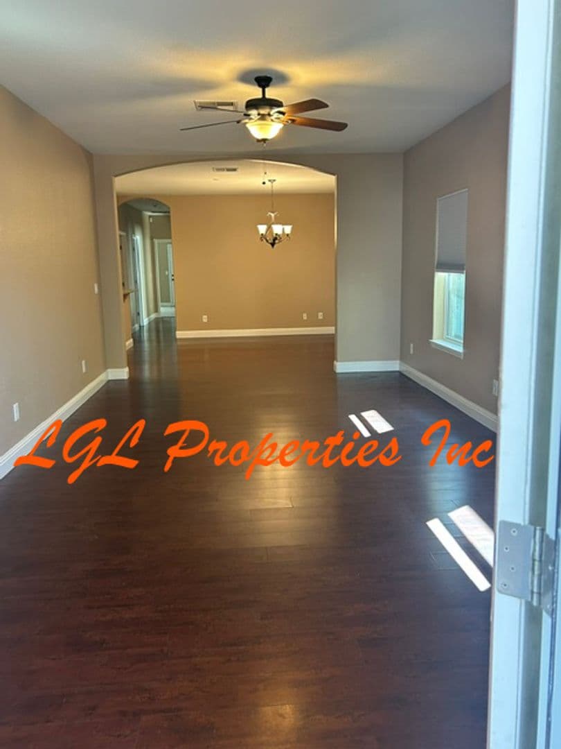 Sacramento House: 4225 51st Street