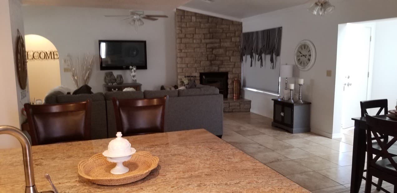 Lake Havasu City House: 3743 Mission Dr. S