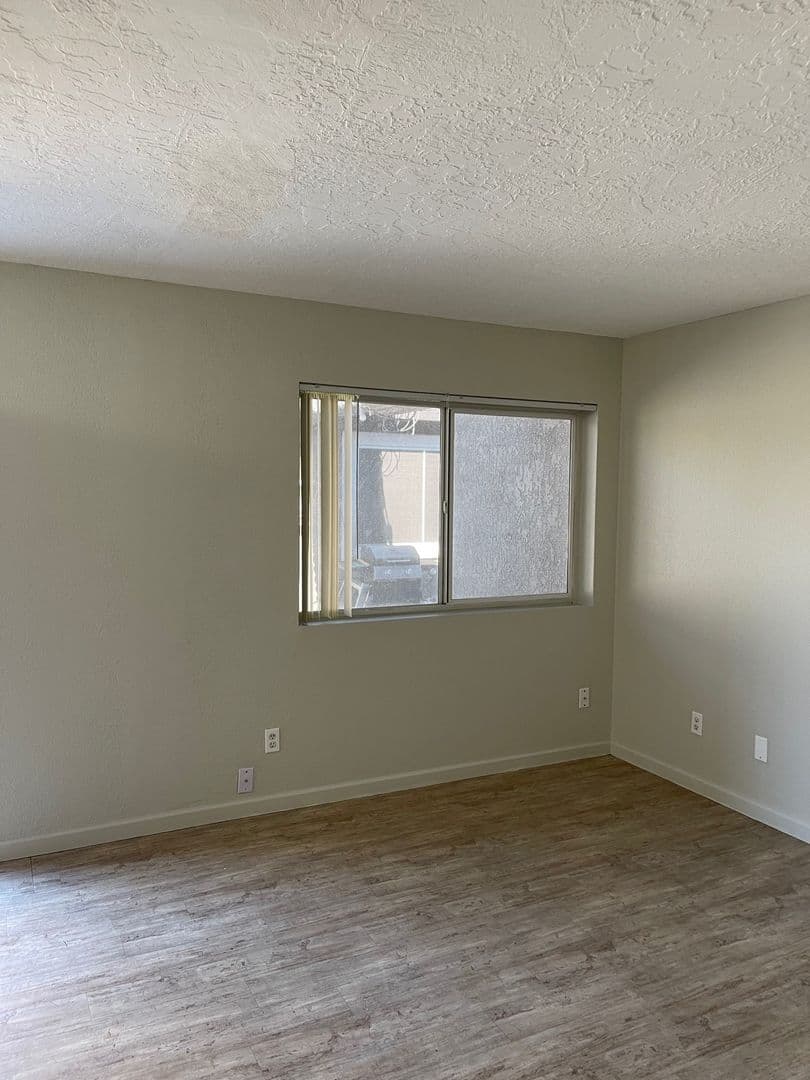 Lake Havasu City Apartment: 2720 McCulloch Blvd N