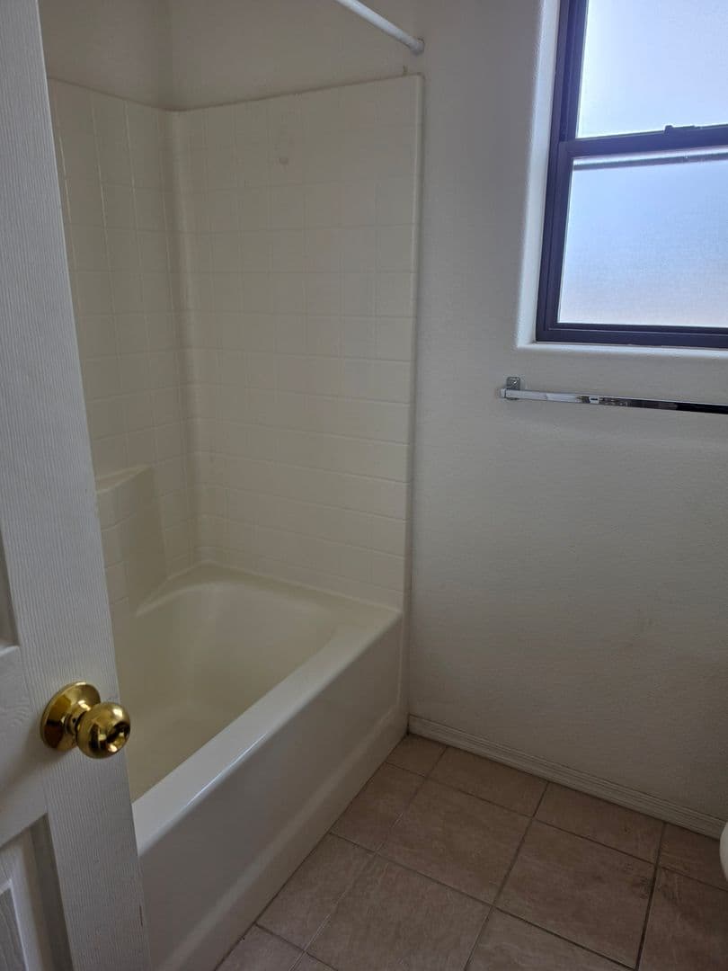 Lake Havasu City House: 3050 McCulloch Blvd N