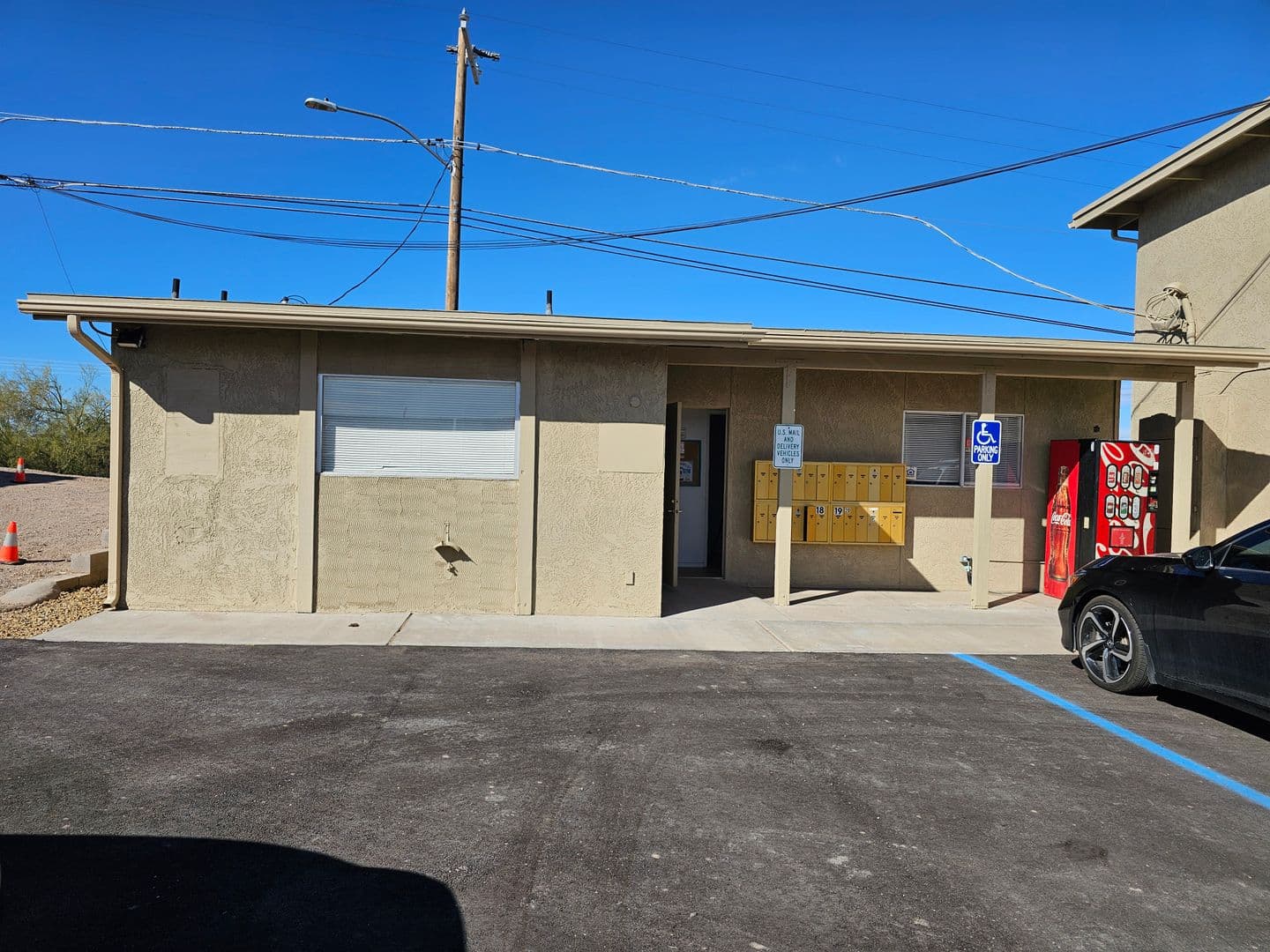 Parker Apartment: 200 S Kofa Ave