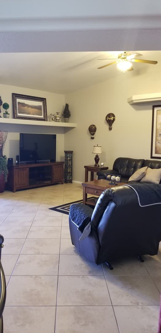 Lake Havasu City House: 2410 Hillview Dr