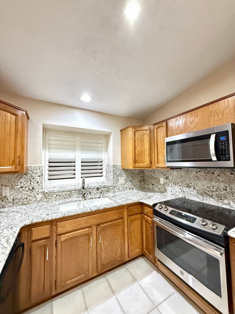 Lake Havasu City House: 745 Paseo Granada