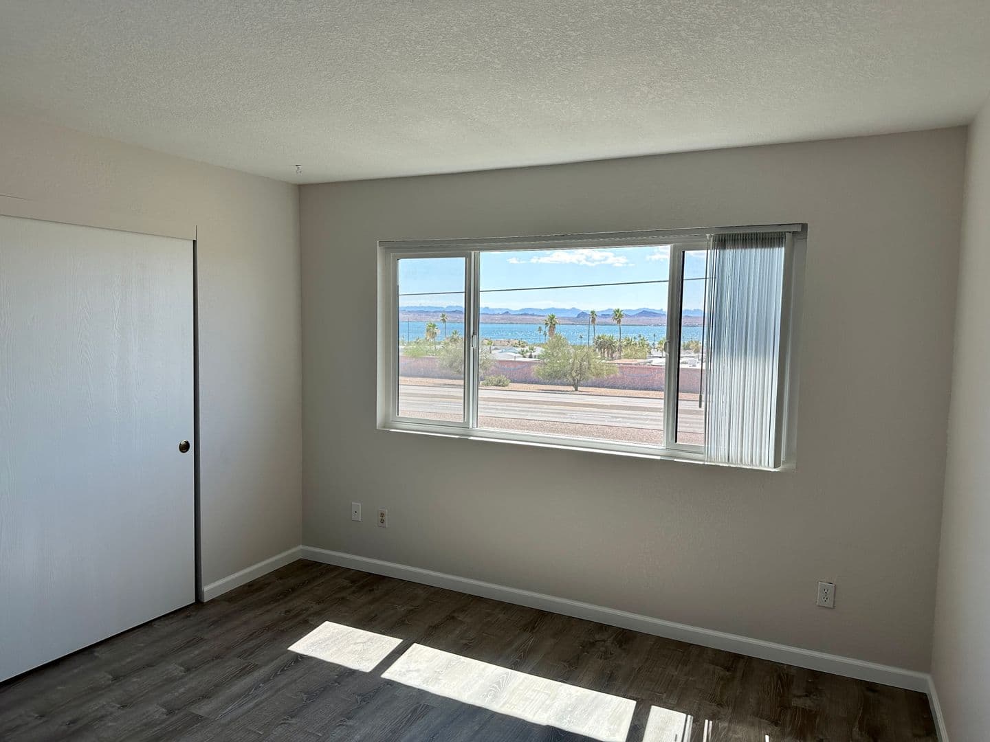 Lake Havasu City Condo: 475 D Lake Havasu Ave N