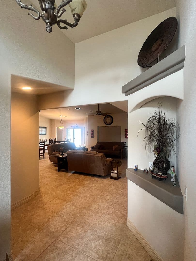 Lake Havasu CIty House: 1011 Palo Verde Plz