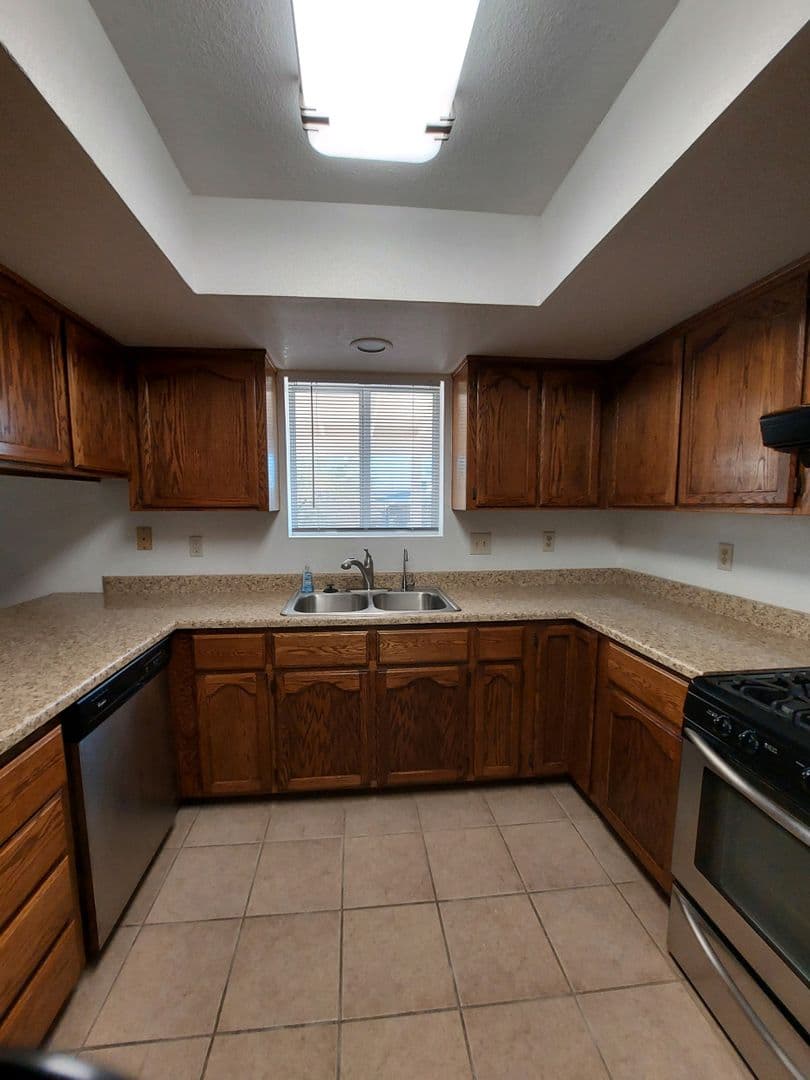 Lake Havasu City House: 2330 Ajo Dr