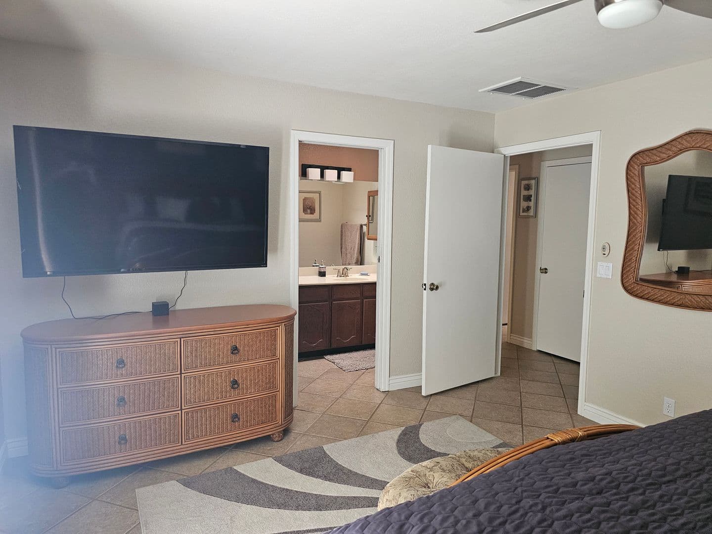 Lake Havasu City House: 3746 Mission Dr S