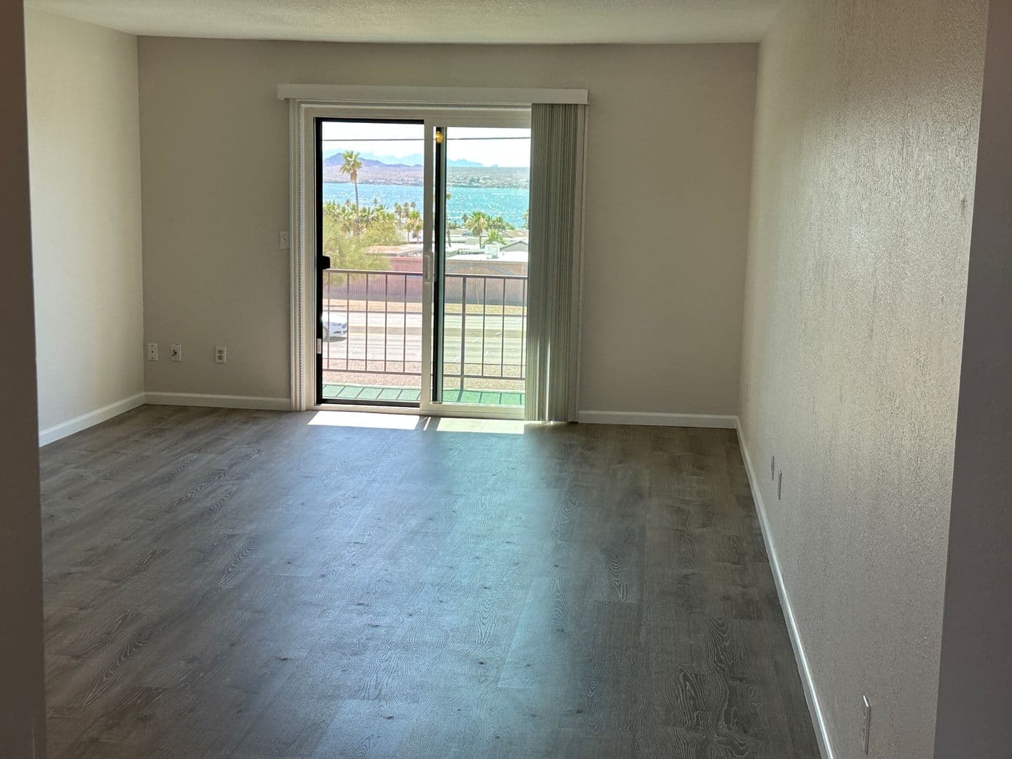 Lake Havasu City Condo: 475 D Lake Havasu Ave N