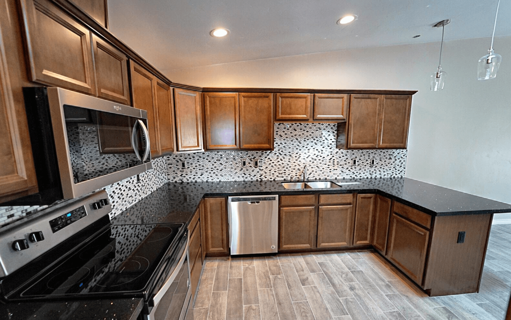 Lake Havasu City Multiplex: 3300 Tomahawk Dr - Unit 102