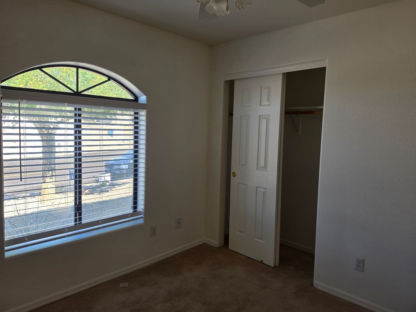 Lake Havasu City House: 3050 McCulloch Blvd N
