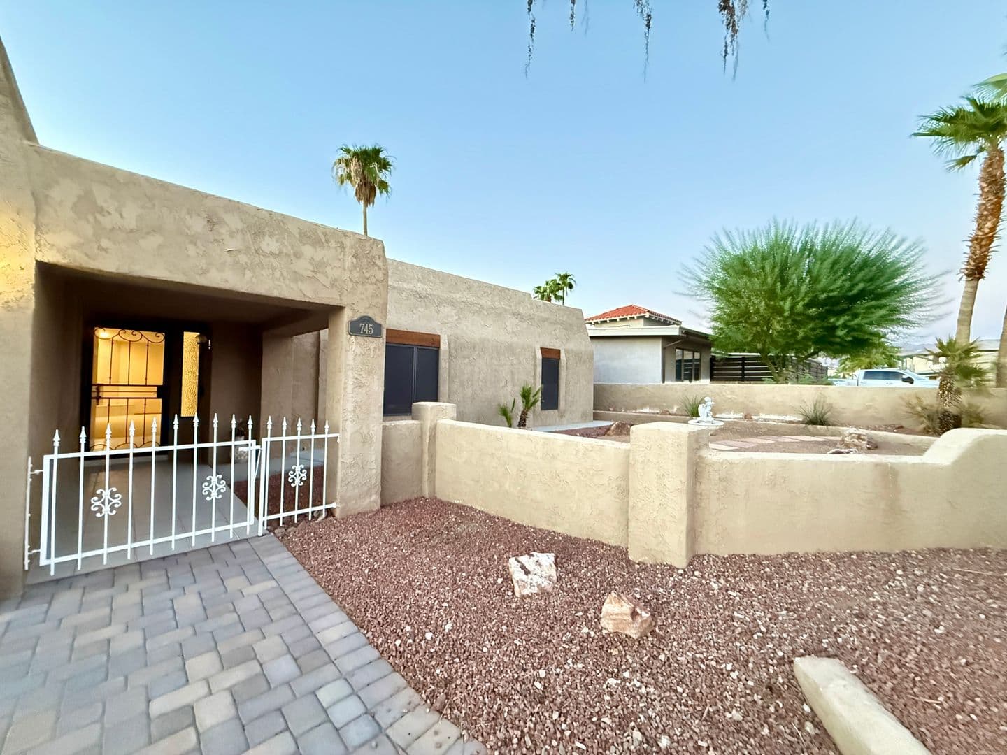 Lake Havasu City House: 745 Paseo Granada