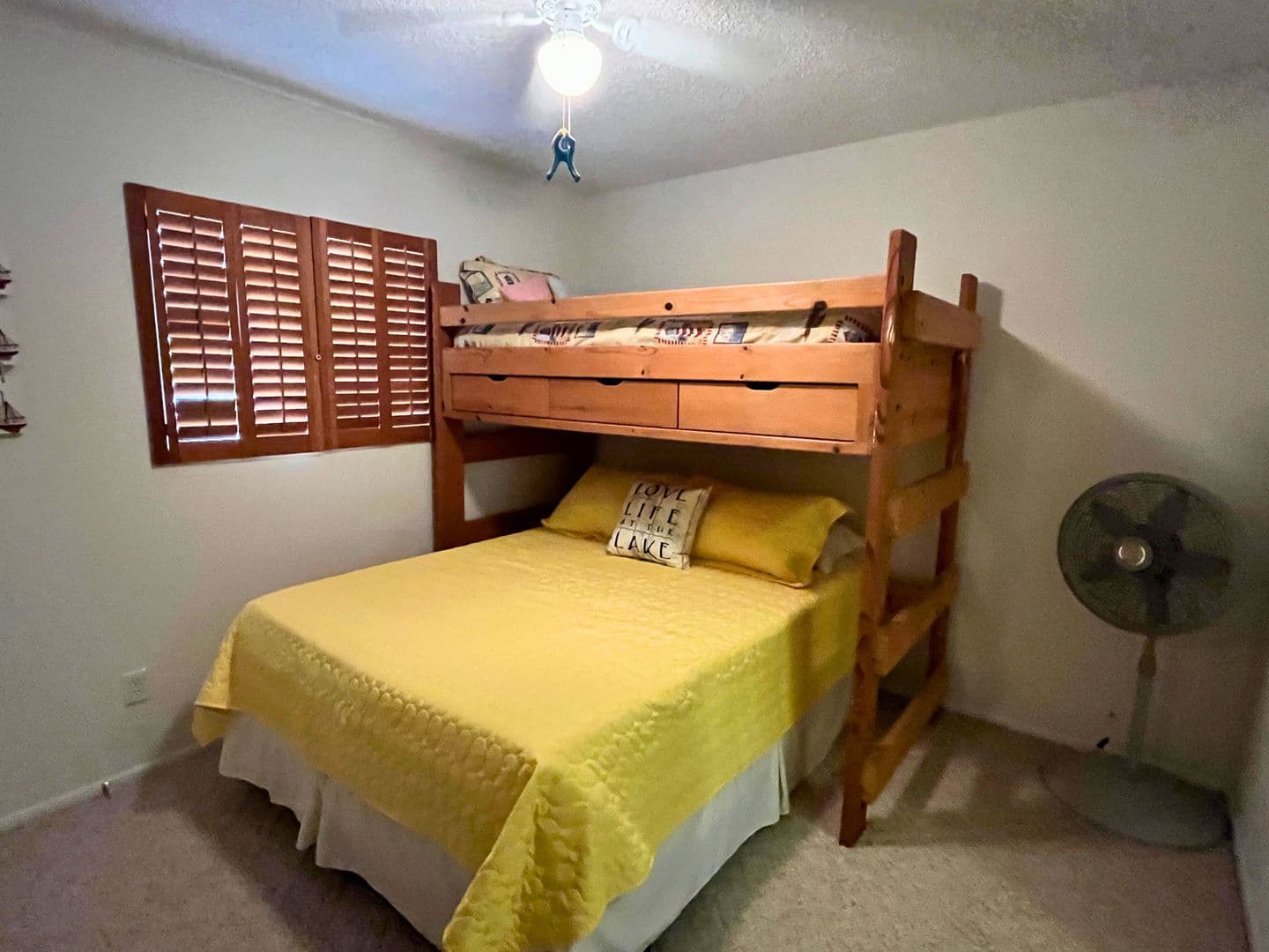 Lake Havasu City House: 1695 Willow Ave.