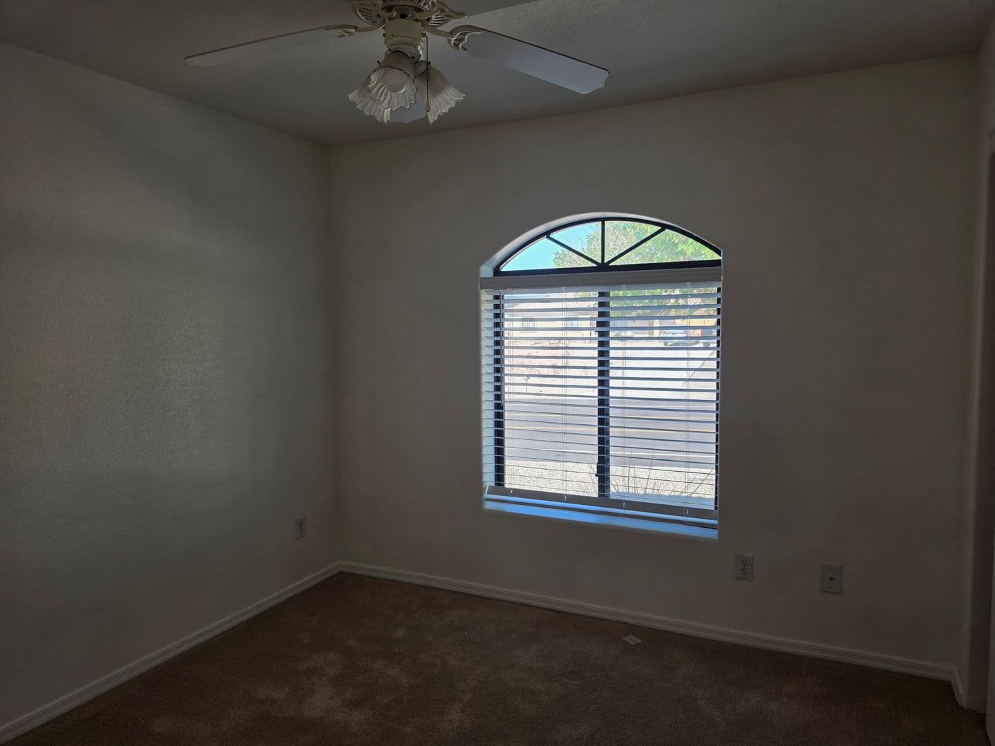 Lake Havasu City House: 3050 McCulloch Blvd N