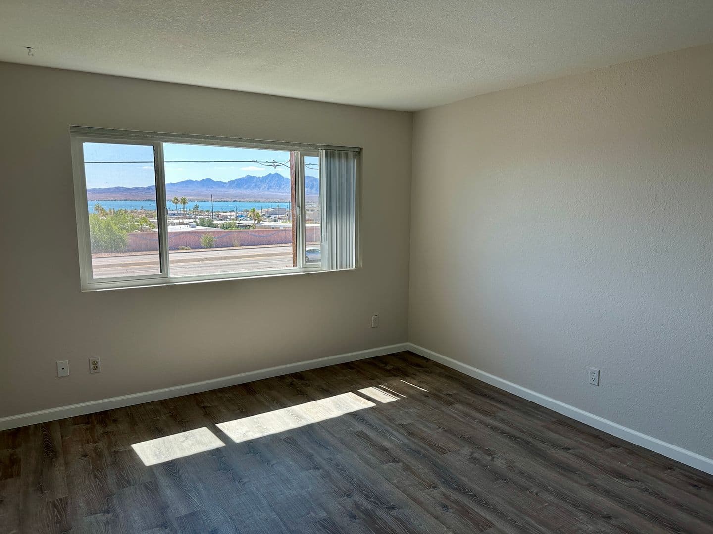 Lake Havasu City Condo: 475 D Lake Havasu Ave N