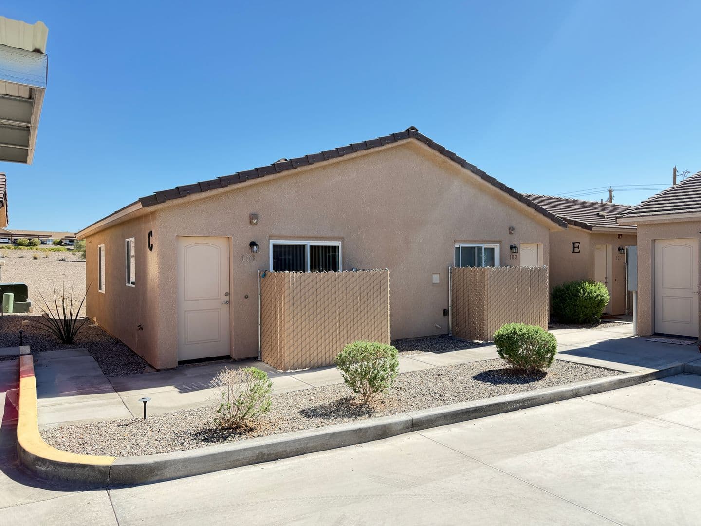 Lake Havasu City Apartment: 2040 Injo Dr.