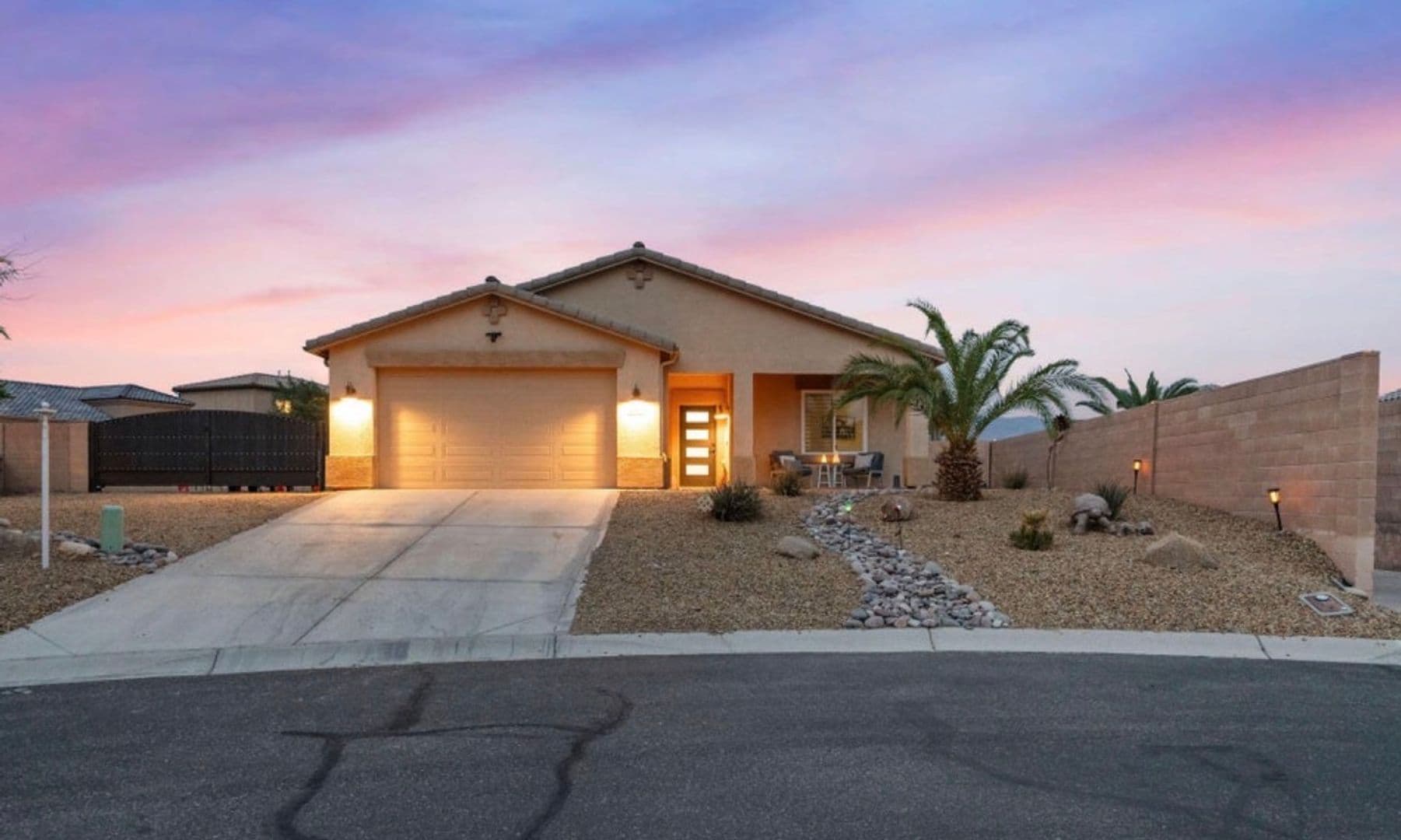 Lake Havasu City House: 1797 E Alder Cir