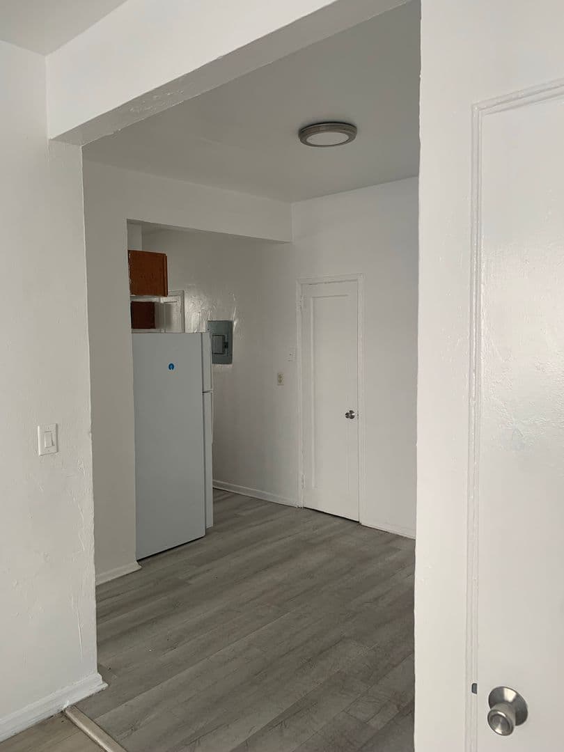 Miami Beach Apartment: 1114 Euclid Avenue