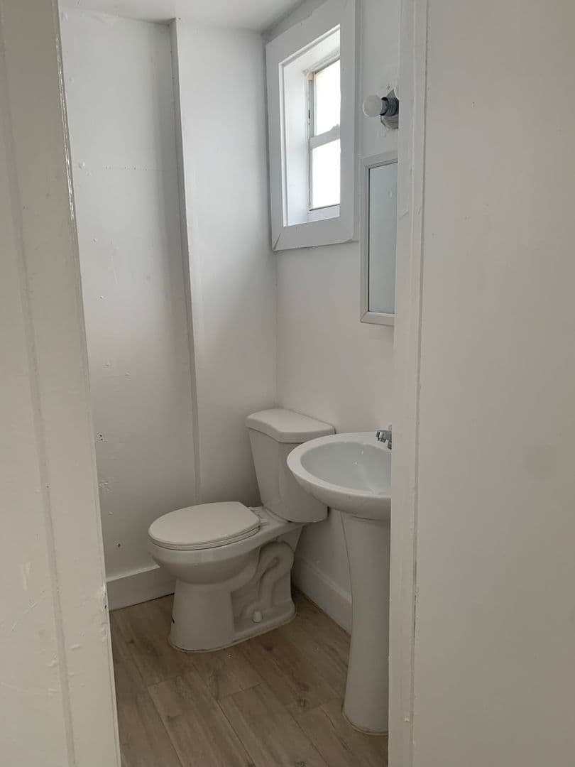 Miami Beach Apartment: 744 Jefferson Avenue