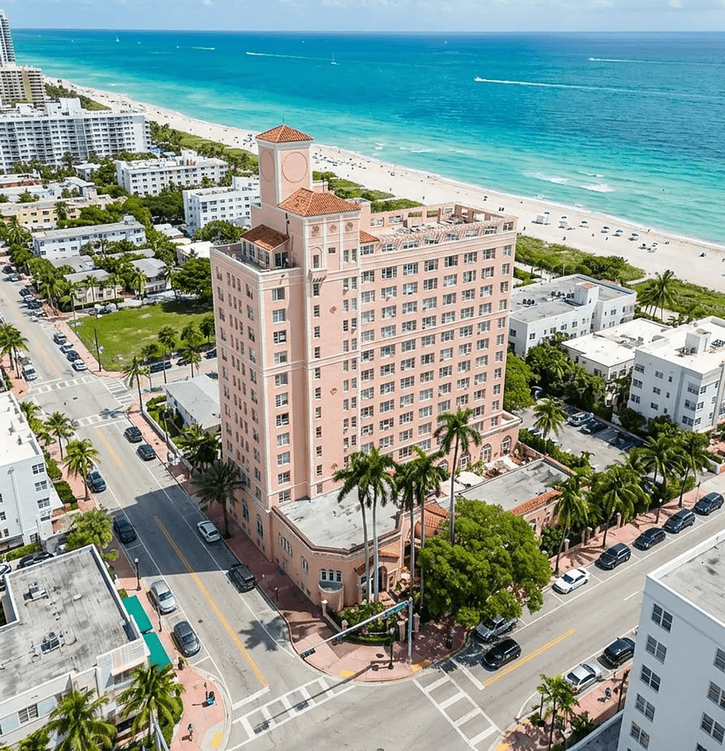 Miami Beach Apartment: 800 Washington Ave