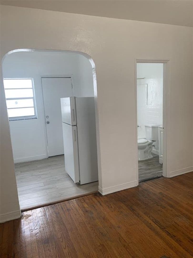 Miami Beach Apartment: 720 15th Street